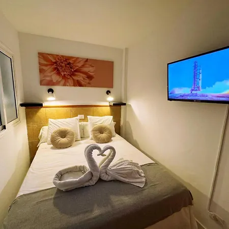 Chloe Apartment